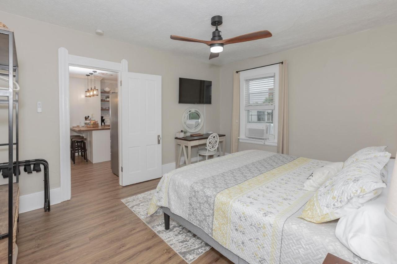 In The Heart Of Little Italy! Free Parking! Apartment Cleveland Exterior foto